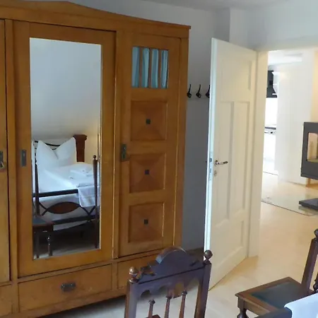 Gut-rattelvitz-galerie-d-hochwertig-sauna-kamin-etankstelle-spielscheune-15-000qm-parkland Lejlighed *