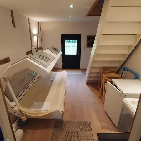 Gut-rattelvitz-galerie-d-hochwertig-sauna-kamin-etankstelle-spielscheune-15-000qm-parkland *