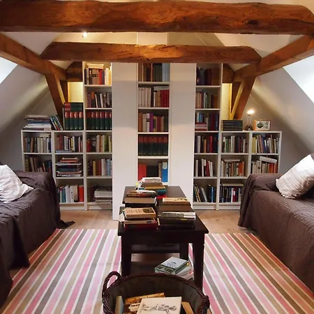 Gut-rattelvitz-galerie-d-hochwertig-sauna-kamin-etankstelle-spielscheune-15-000qm-parkland Gingst