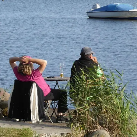 Gut-rattelvitz-galerie-d-hochwertig-sauna-kamin-etankstelle-spielscheune-15-000qm-parkland Gingst