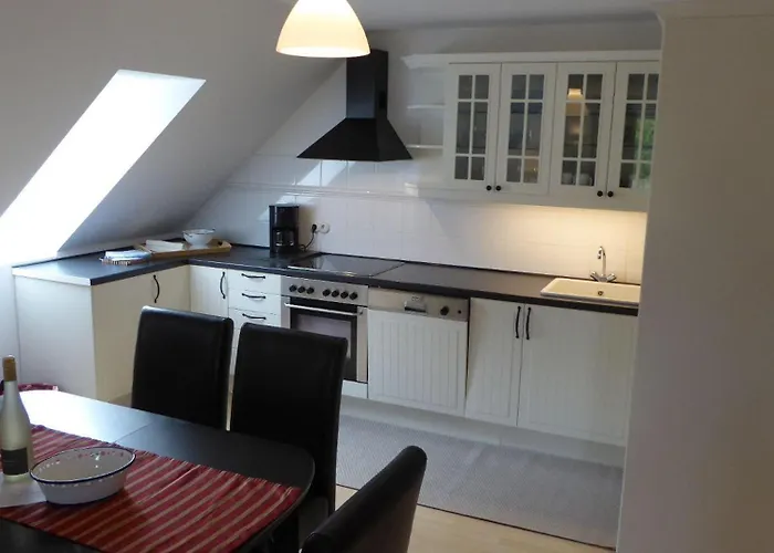 Gut-rattelvitz-galerie-d-hochwertig-sauna-kamin-etankstelle-spielscheune-15-000qm-parkland Apartman *
