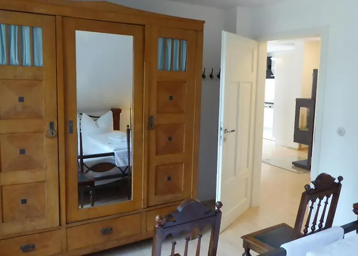Gut-rattelvitz-galerie-d-hochwertig-sauna-kamin-etankstelle-spielscheune-15-000qm-parkland Apartman *